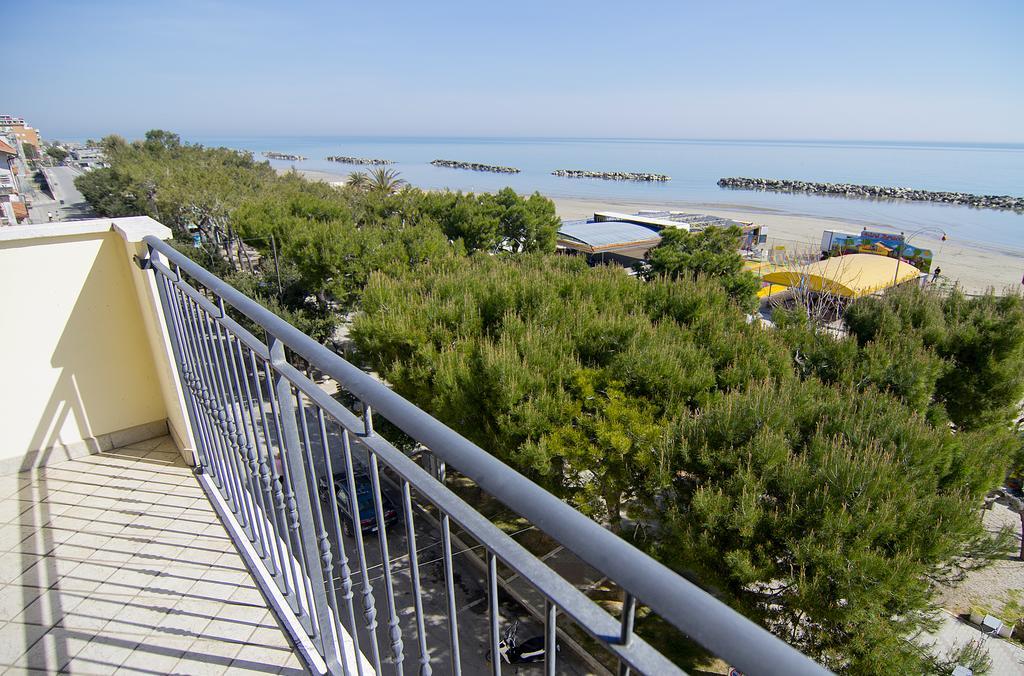 Hotel Capital Cupra Marittima Habitación foto