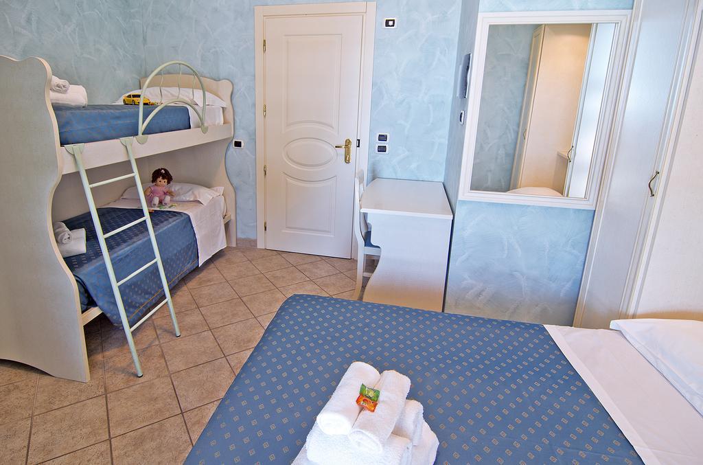 Hotel Capital Cupra Marittima Habitación foto
