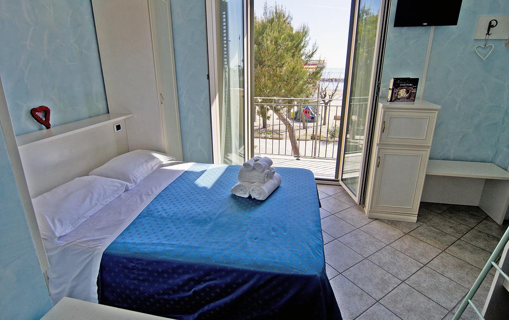 Hotel Capital Cupra Marittima Habitación foto