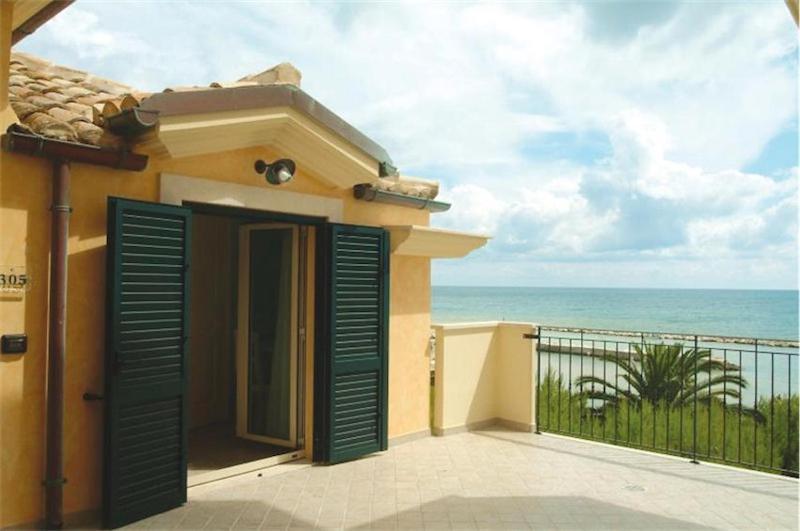 Hotel Capital Cupra Marittima Exterior foto
